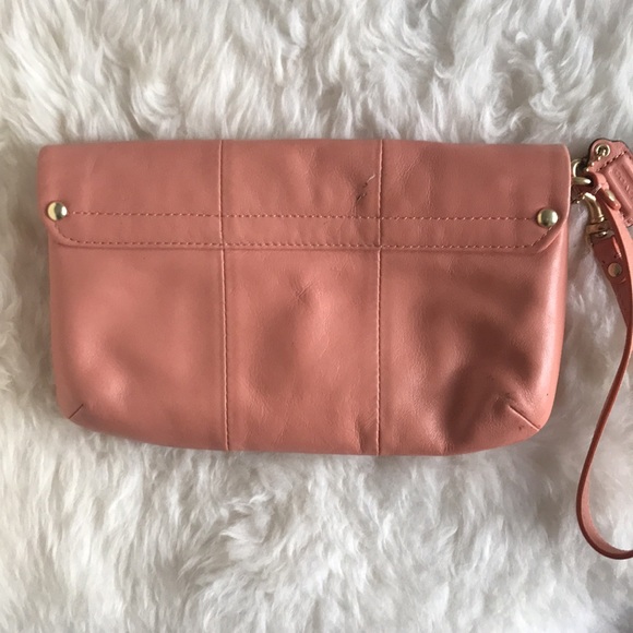 Vintage Coach magnetic clasp clutch - Picture 4 of 10